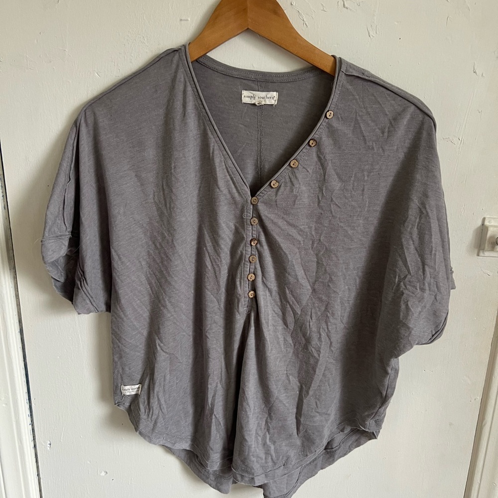 Simply Southern Women’s Short-Sleeve Gray Henley Tee